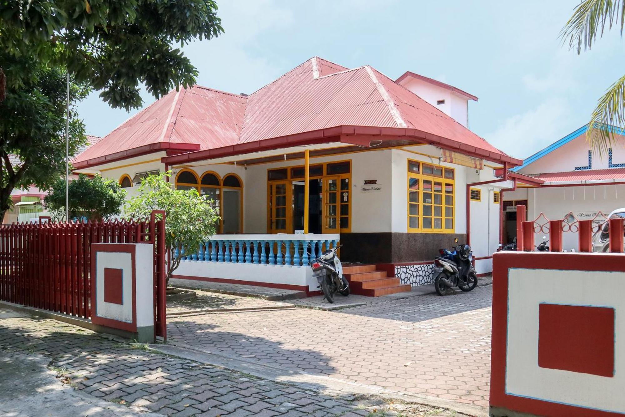 Wisma Mutiara Padang  Bagian luar foto