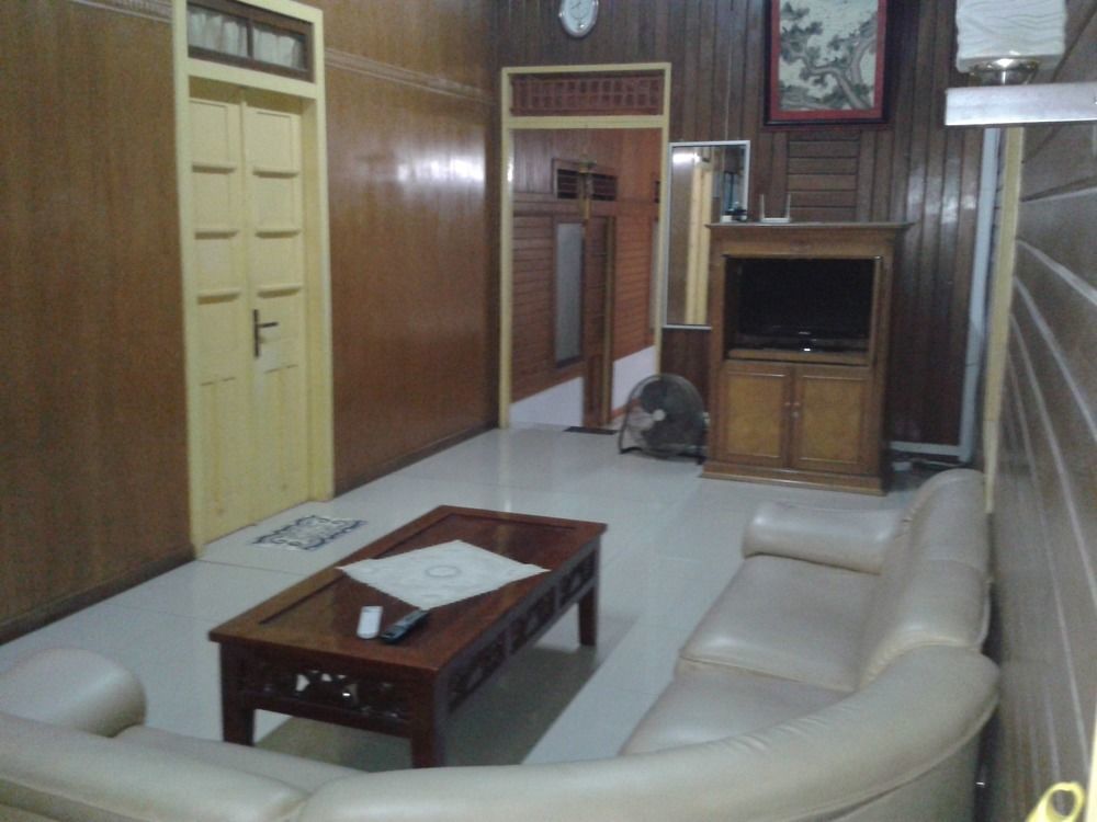 Wisma Mutiara Padang  Bagian luar foto